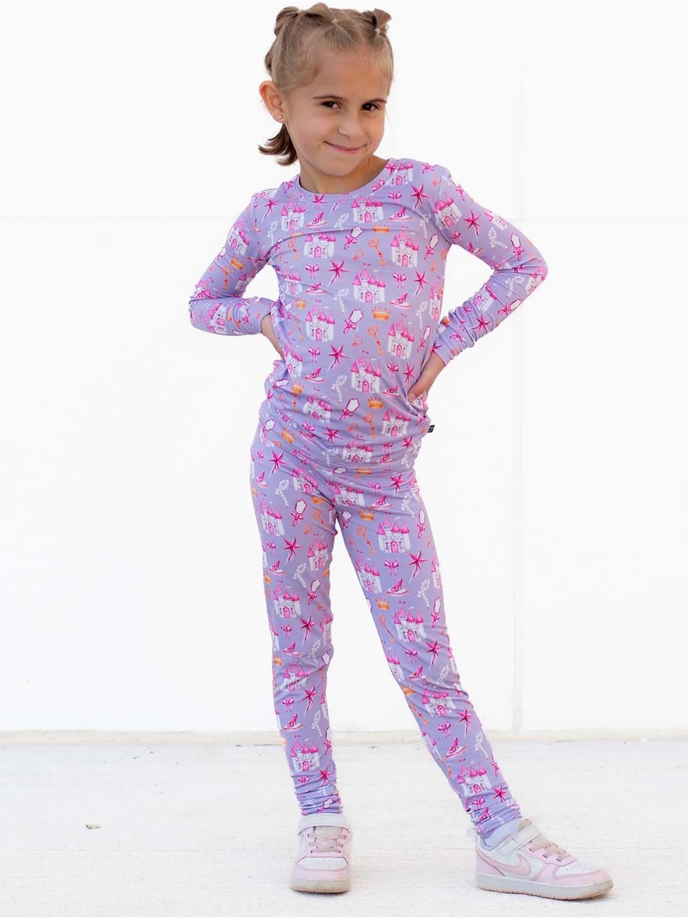 LEV Baby Girls' Lavender Castle Print Pajama Set - Long Sleeve & Pants, size 5/6